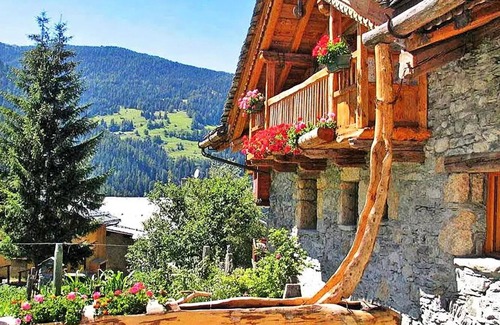 Nancroit Ski Chalet | Chalet Heart of Paradise - 5 Room Chalet 8 People