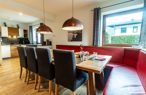 Schuttdorf House | Chalet Hohe Tauern, near the lake, with garden and mountain view