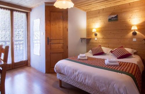 Peisey-Nancroix Hotel | Chalet Hotel La Tarine