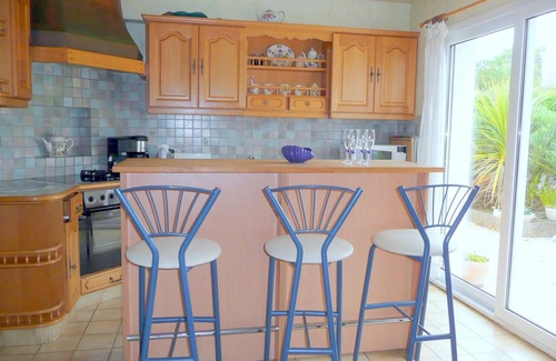 Landeda House | Chalet in Aber Wrach near Sandy Beaches