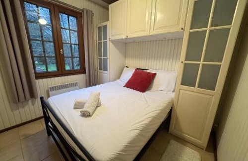 Aubigne-Racan Ski Chalet | Chalet in Aubigné-Racan with Pool & Garden