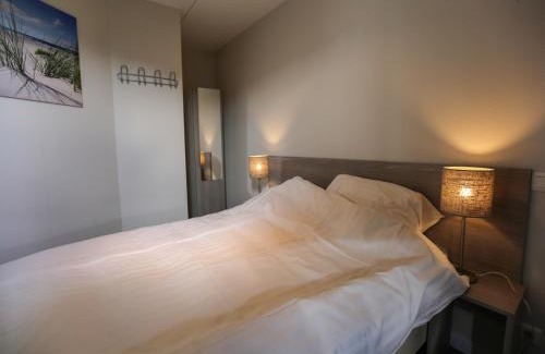 Lathum Ski Chalet | Chalet in Gelderland with Hot Tub, cleaning included