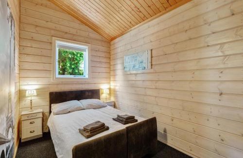 Hulshorst Ski Chalet | Chalet in Hulshorst near Lake