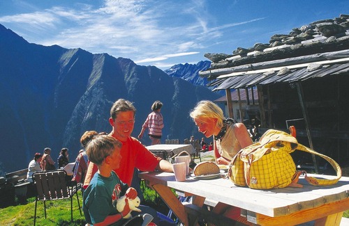 Hochkrimml Ski Chalet | Chalet in Konigsleiten With Wellness & Alps View