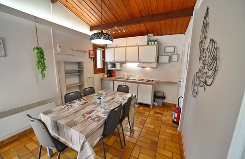 Grandham House | Chalet in Viroinval near Nature Park