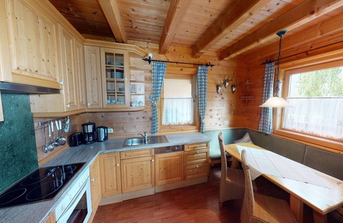 Schonbach Ski Chalet | Chalet in Wildkogel near Ski Slopes & Pool