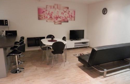 Saint-Etienne-de-Tinee Apartment | CHALET INDIVIDUEL TRES ENSOLEILLE AU CALME VUE IMPRENABLE