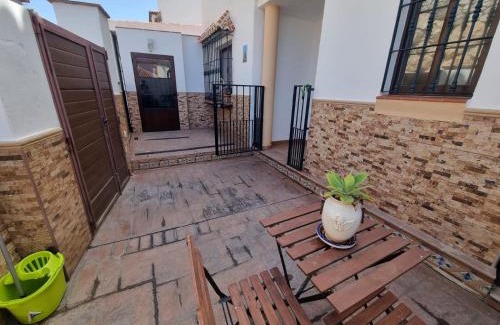 Torrox Costa House | CHALET ISLA IBIZA - CASA ADOSADA 5 DORMITORIOS CON TERRAZA by Hi Nerja Real Estate