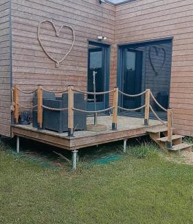 Aillas Ski Chalet | Chalet jacuzzi