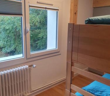 Sarcenas House | Chalet Jaune Le GRAND SOM