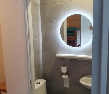 Sarcenas House | Chalet Jaune PINEA