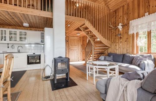 Fargelanda Ski Chalet | Chalet Kasen Sjökanten by Interhome