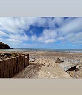 Aberystwyth Cabin | Chalet Kiss of the Sea