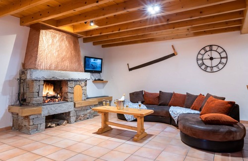 Cauterets Ski Chalet | Chalet La Grange *, wifi, sheepfold Pyrenees from 290 €/week