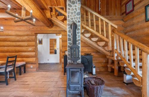 Strasin Ski Chalet | Chalet Lazny by Interhome