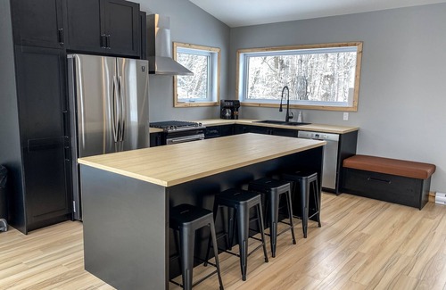 Saint-Casimir Ski Chalet | Chalet le 794bord de L'eau Domaine Grandbois