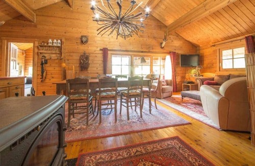 Grandhan House | Chalet Le Beau Sejour in the middle of the woods near Durbuy