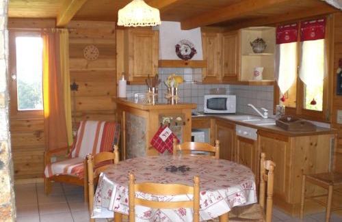La Clusaz Ski Chalet | Chalet Le Carré