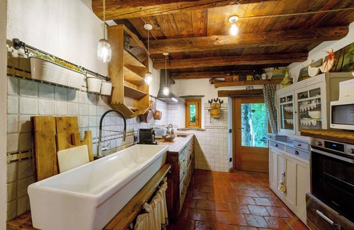 Valtournenche Ski Chalet | Chalet 'Le Du Coq Rouge' with Mountain View, Private Garden and Wi-Fi