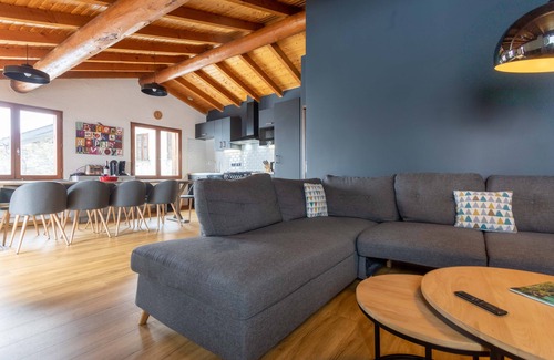 Saint-Marcel Ski Chalet | Chalet “Le petit Paradis” in the heart of the 3 valleys!