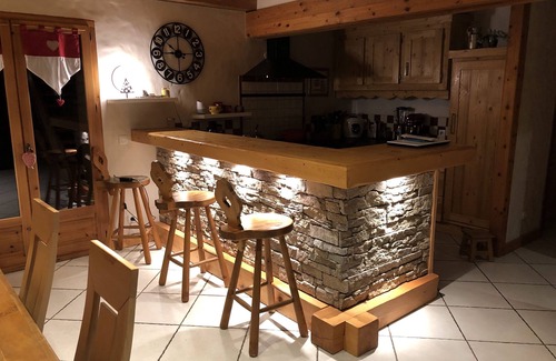 Marthod Ski Chalet | Chalet Les Champerons Entre Lacs et Montagnes