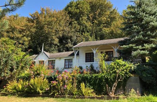 Saint-Leonard Ski Chalet | Chalet les falaises