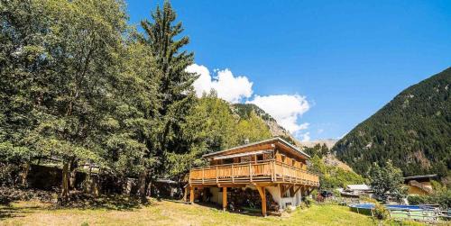 Champagny-en-Vanoise Ski Chalet | Chalet Les Lauzes - Chalets pour 10 Personnes MAE-3288