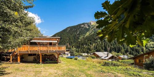 Champagny-en-Vanoise Ski Chalet | Chalet Les Lauzes - Chalets pour 10 Personnes MAE-3288