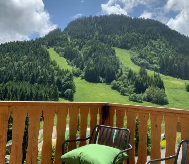 Station de Drouzin le Mont Ski Chalet | Chalet Les Marmottons