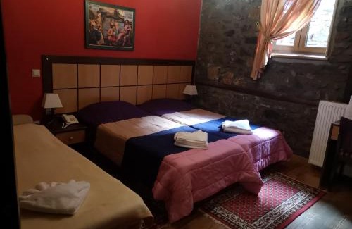 Aghios Athanasios Hotel | Chalet Lithos