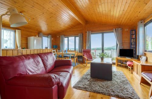 Kinross Ski Chalet | Chalet Lodge 9 by Interhome