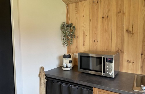 Le Verdon-sur-Mer Ski Chalet | Chalet 'Ma Cabane Océan' with Private Terrace, Private Garden and Air Conditioning