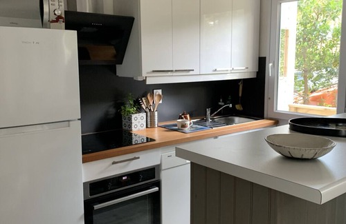 Le Porge Apartment | Chalet Mavalear naturiste La Jenny - 4 people