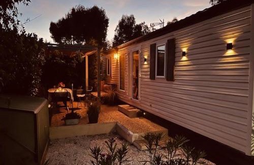 La Londe-les-Maures Ski Chalet | Chalet Melrose - Camping Parc Valrose