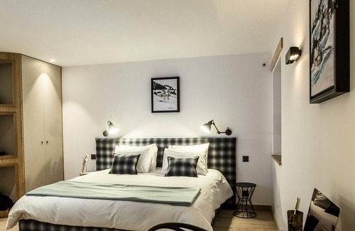 Bourg-Saint-Maurice Ski Chalet | Chalet MMV La Halle des Cascades - Mountain Collection - 8 Room Chalet 15 People