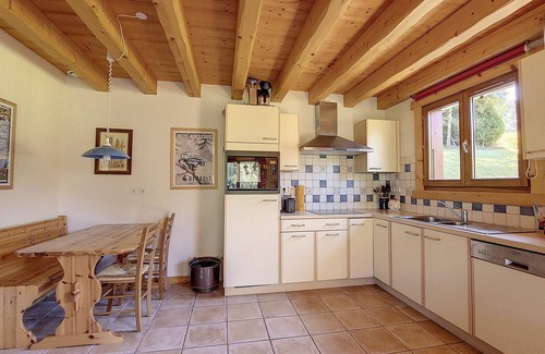 Le Biot Ski Chalet | Chalet MON FRERE - 4 BEDROOMS - WIFI - 10 PEOPLE - GARDEN -LE BIOT