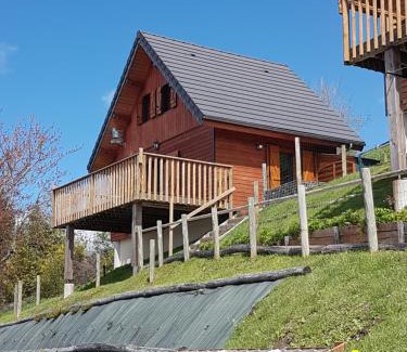 Murat-le-Quaire Ski Chalet | Chalet montagnard Perce Neige avec terrasse plein sud-5 personnes