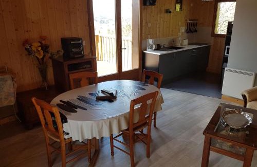 Murat-le-Quaire Ski Chalet | Chalet montagnard Perce Neige avec terrasse plein sud-5 personnes