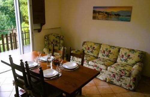 Lanzo d'Intelvi Apartment | Chalet Nausicaa