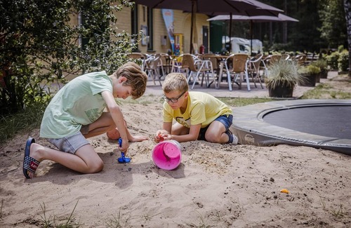 Wechelderzande Ski Chalet | Chalet near Antwerp with Family Attractions