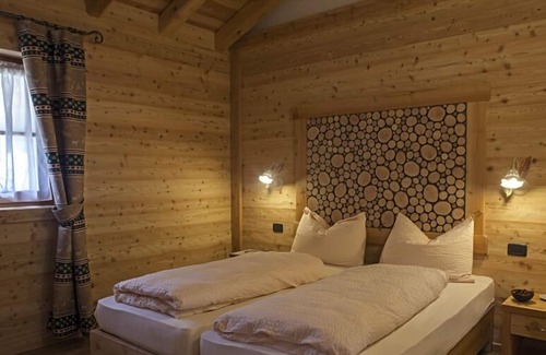 Sant'Antonio di Mavignola Ski Chalet | Chalet near Madonna di Campiglio