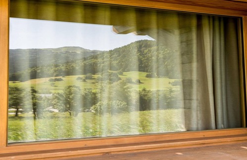 Praz-sur-Arly Ski Chalet | Chalet near Megeve for 6 Guests