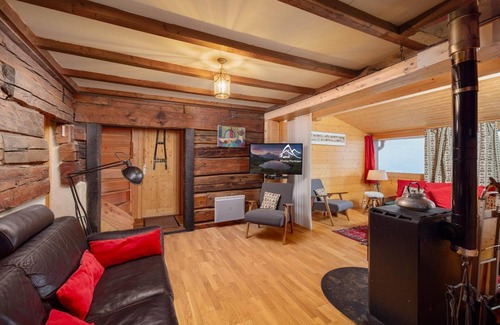 La Tzoumaz Ski Chalet | Chalet Nuage Family Friendly Mountain Getaway