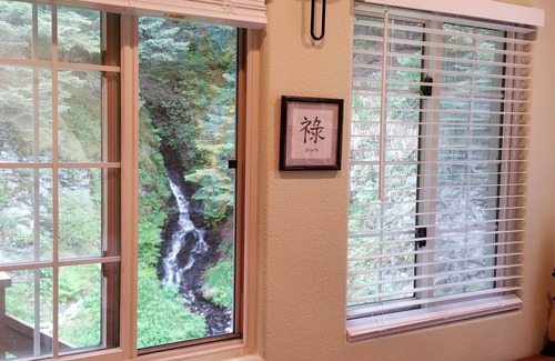 Seward Condo | Chalet of Seward suites D - Studio