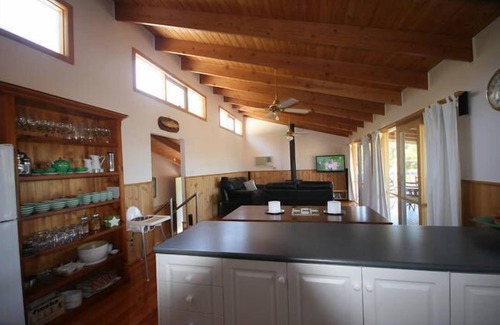 Goughs Bay House | Chalet on Lake Eildon, easy access to Mt Buller and surrounding countryside