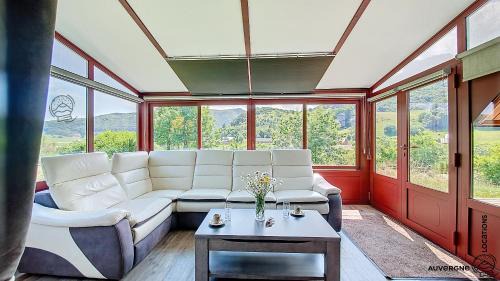 Chambon-sur-Lac Ski Chalet | Chalet Puy Jumel