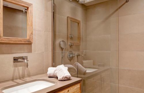 Le Praz Ski Chalet | Chalet rénové au cœur du Praz, Courchevel, à 150m des pistes, 4 chambres, 9 personnes - FR-1-514-20