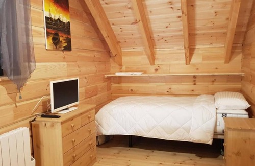 Bussang Ski Chalet | Chalet "Refuges des Hauts 8 Personnes" with Private Terrace & Wi-Fi