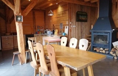 Doucy-Combelouviere Ski Chalet | Chalet rental Savoie Doucy Resort linked to Valmorel