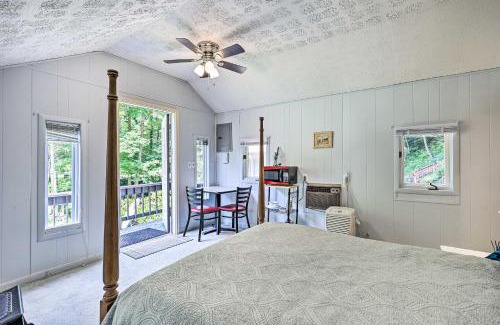 Roan Mountain House | Chalet Retreat Cozy Cabin with On-Site Creek!